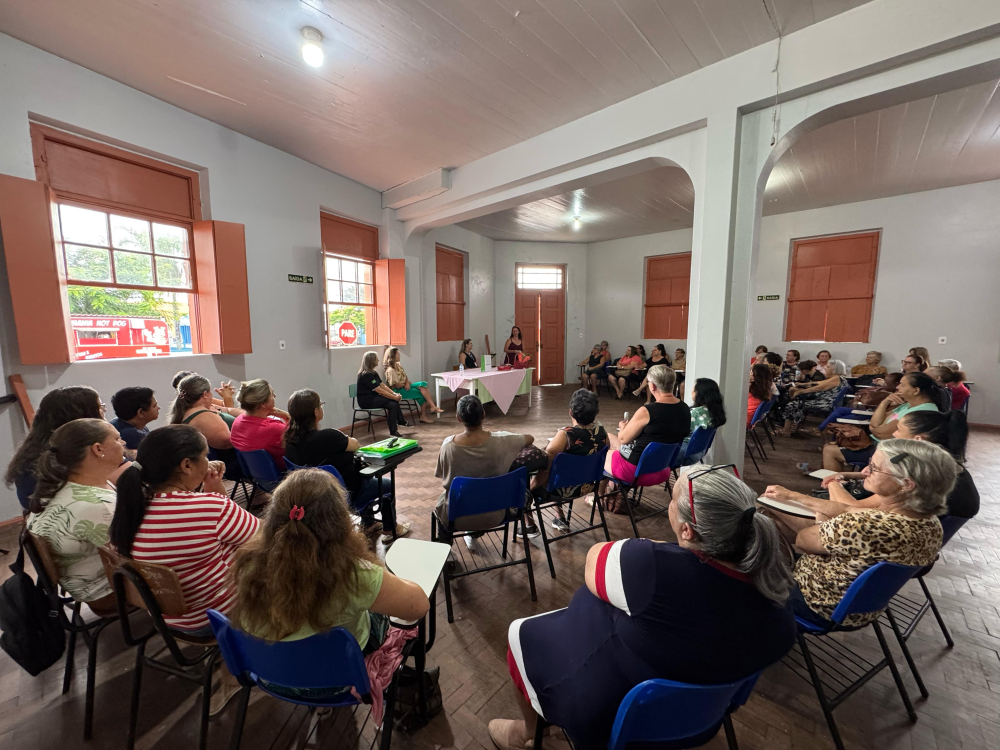 Prefeitura rene mulheres para dar incio  Chococande