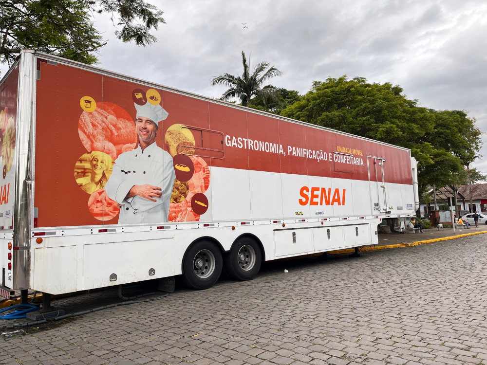 Carreta do Senai vai oferecer cursos gratuitos de culinria